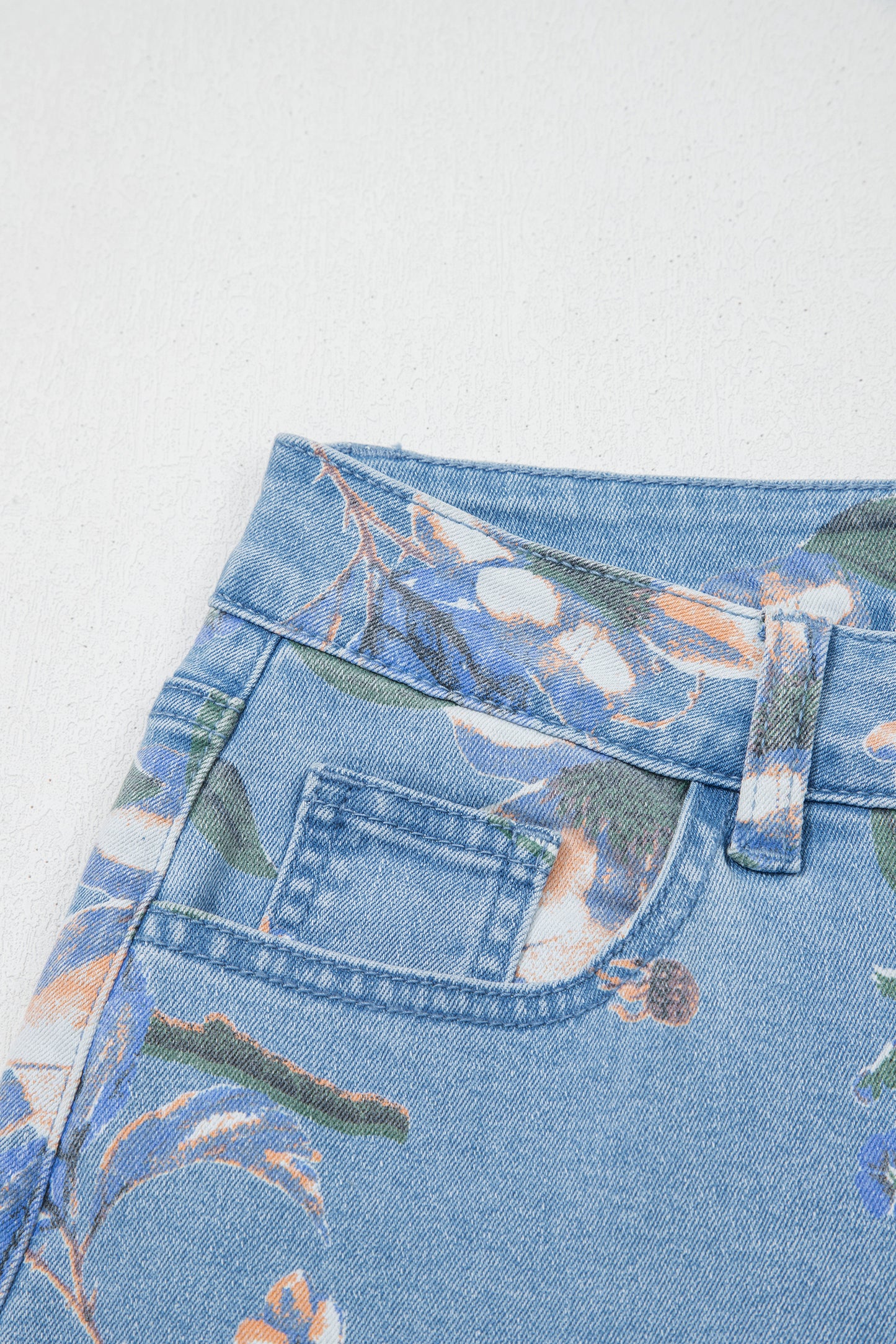 Retro Floral Print Frayed Hem Shift Jeans