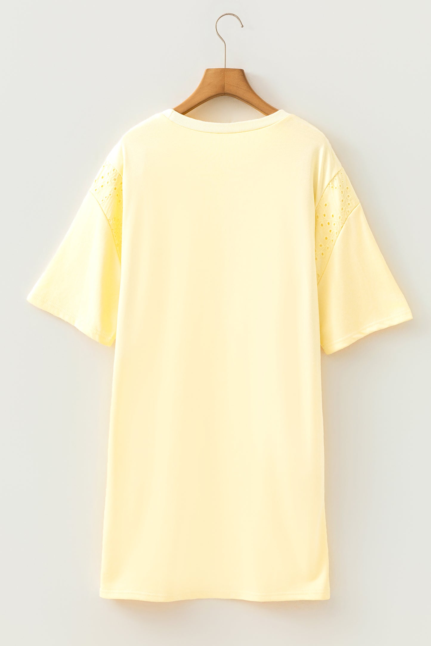 Eyelet Embroidered Lace Splicing Sleeve Loose T Shirt Dress - Yellow