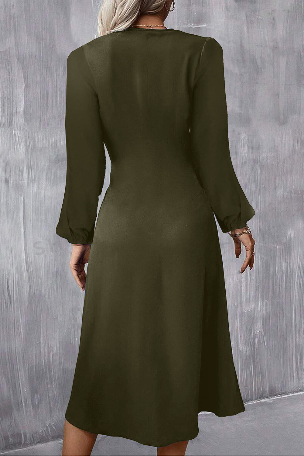 Solid Color Ruched Detail Long Sleeve Midi Dress