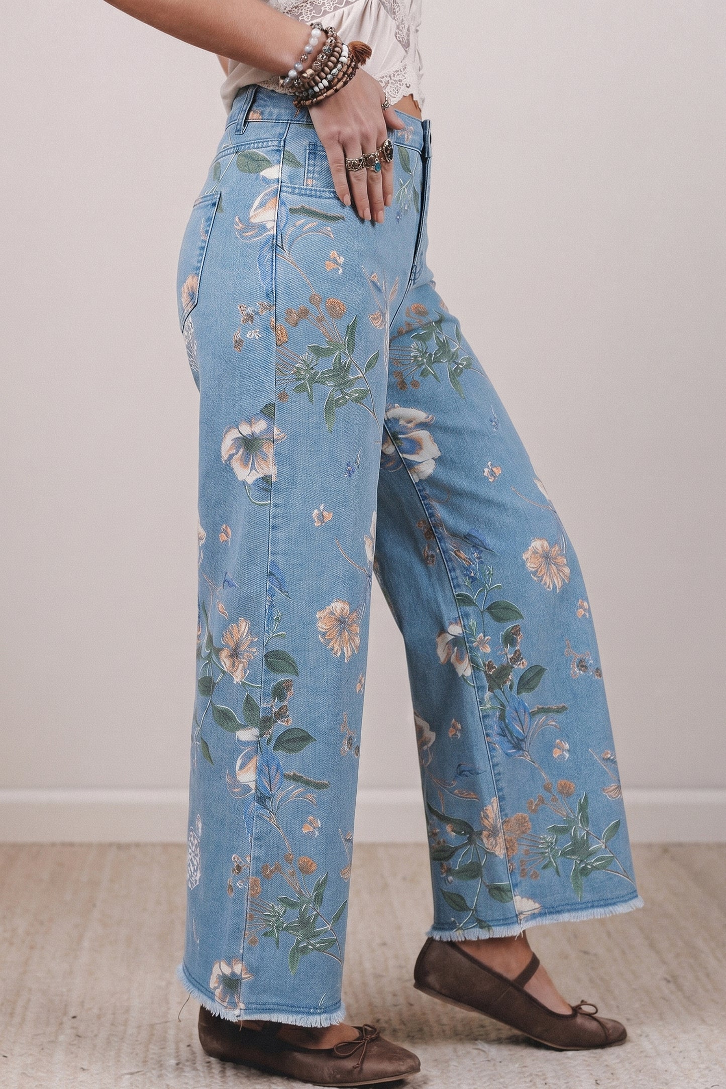 Retro Floral Print Frayed Hem Shift Jeans