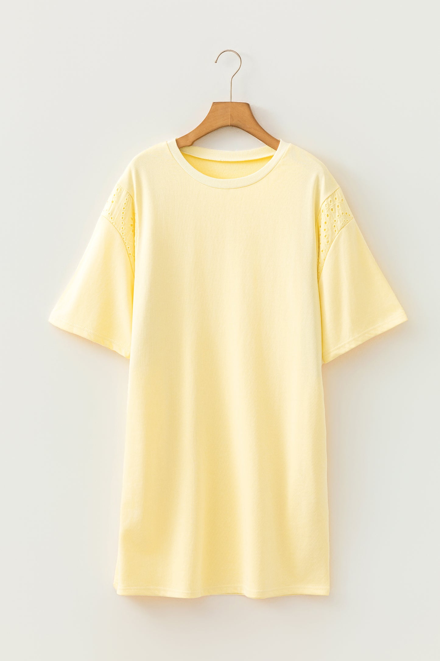 Eyelet Embroidered Lace Splicing Sleeve Loose T Shirt Dress - Yellow