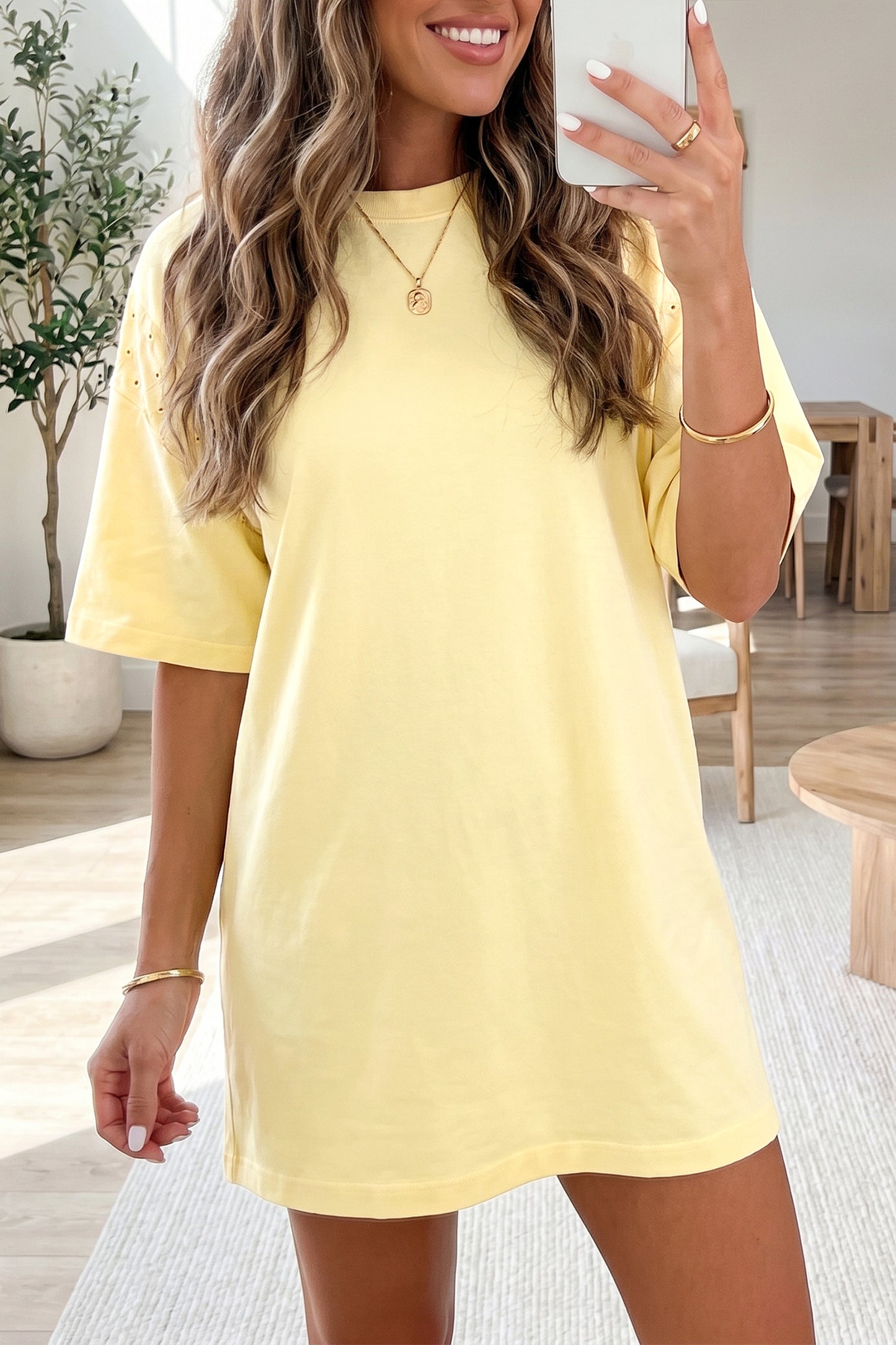 Eyelet Embroidered Lace Splicing Sleeve Loose T Shirt Dress - Yellow